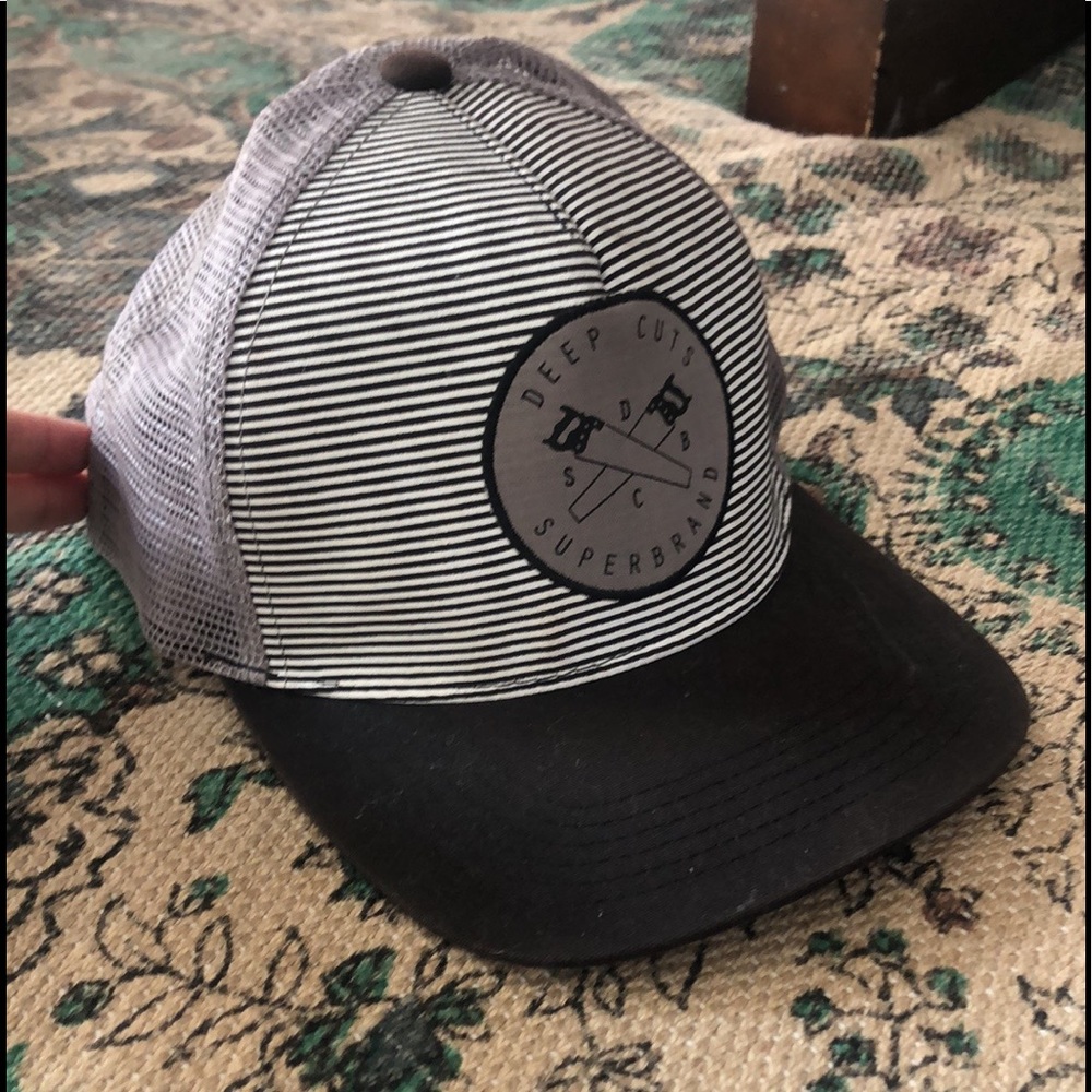 SUPERBRAND Deep cuts trucker hat OS